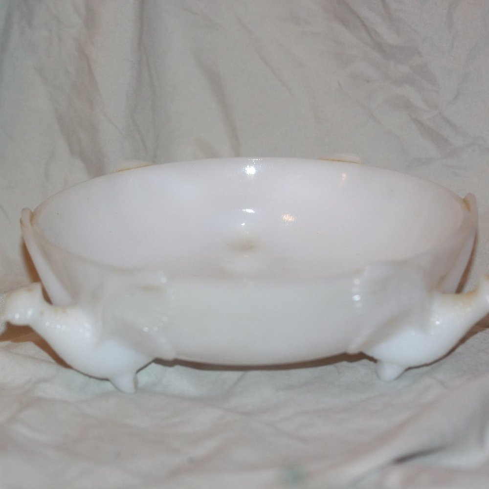 Vintage Jeanette Milk Glass Pheasant Bowl